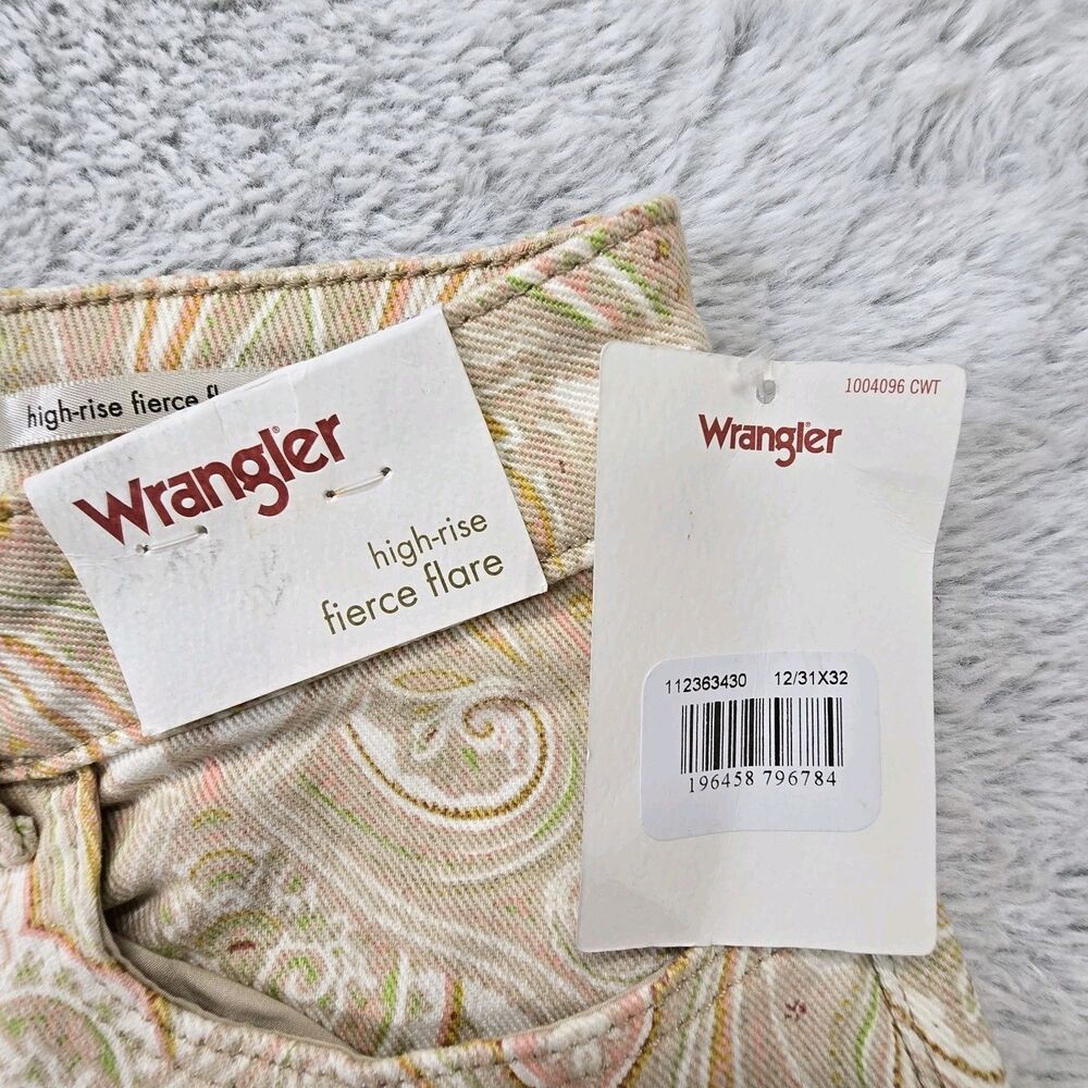 Wrangler High Rise Fierce Flare Paisley Print Womens Jeans Size 12 (31 X 32) - Picture 14 of 16